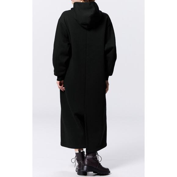 GU (Uniqlo) x Harry Potter Embroidered Logo Sweat Hoodie Dress in Black - Picture 4 of 15